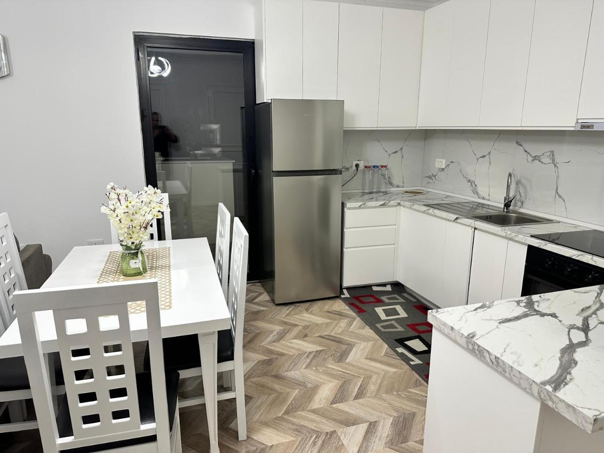 Family Apartment 티라나 외부 사진